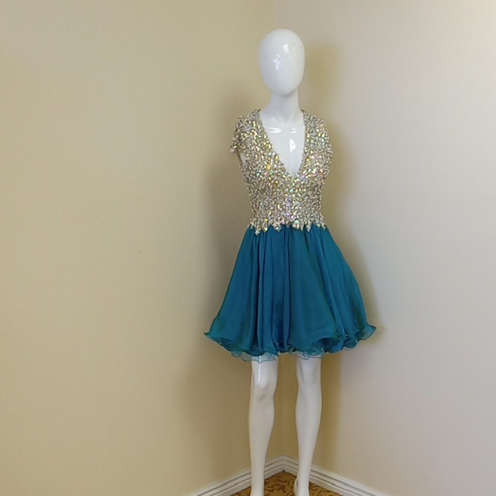 Hannah S Peacock Blue Dress Size 6